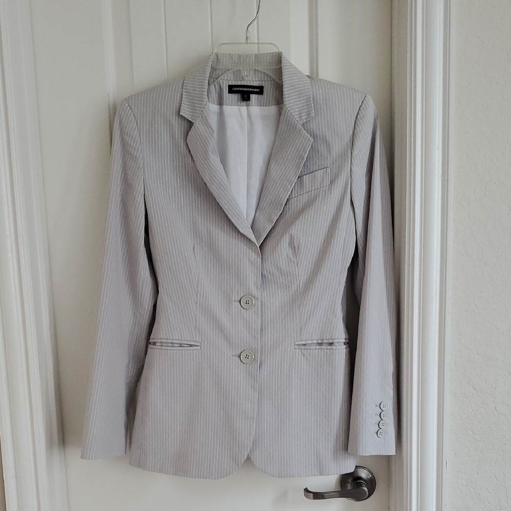 Express Design Studio Women's Gray Pinstripe Blazer size 2